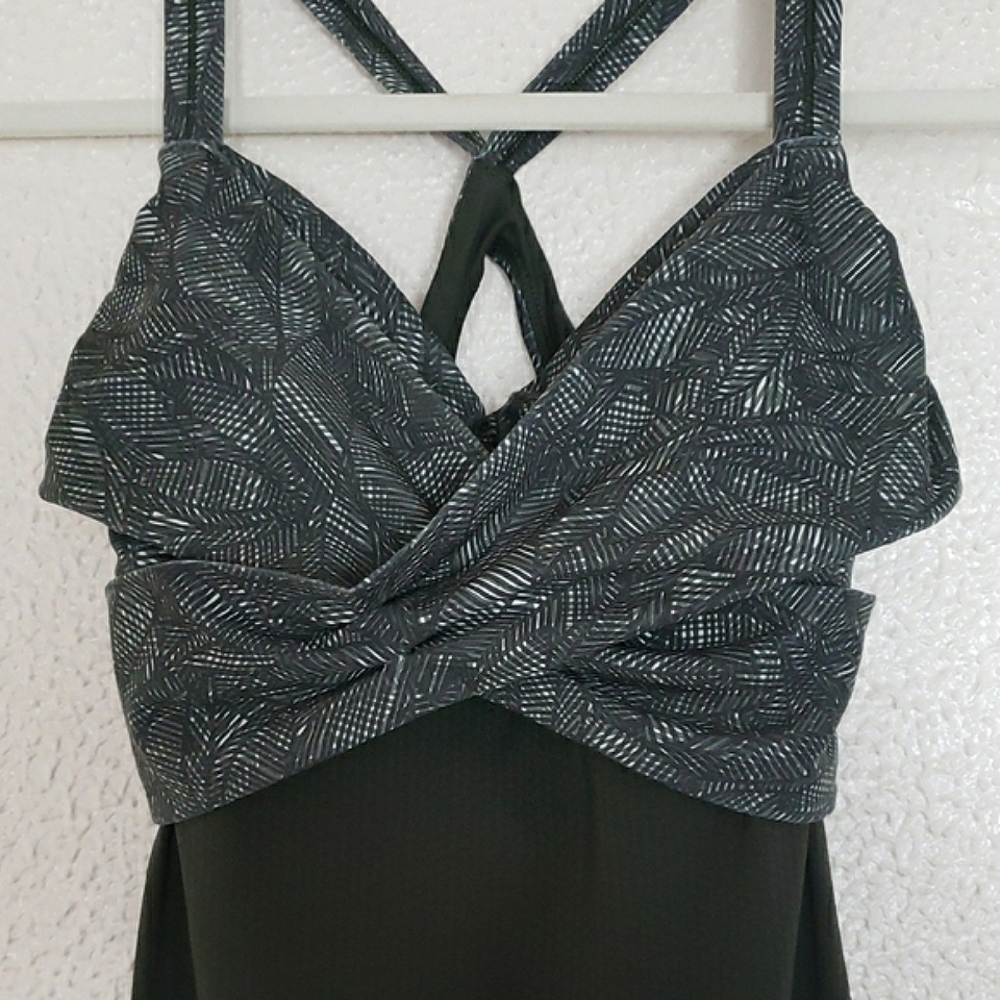 Lululemon Athletica Wrap It Up Tank Leaf Print Twist Jazzy White Gator Green 6 - Picture 5 of 17